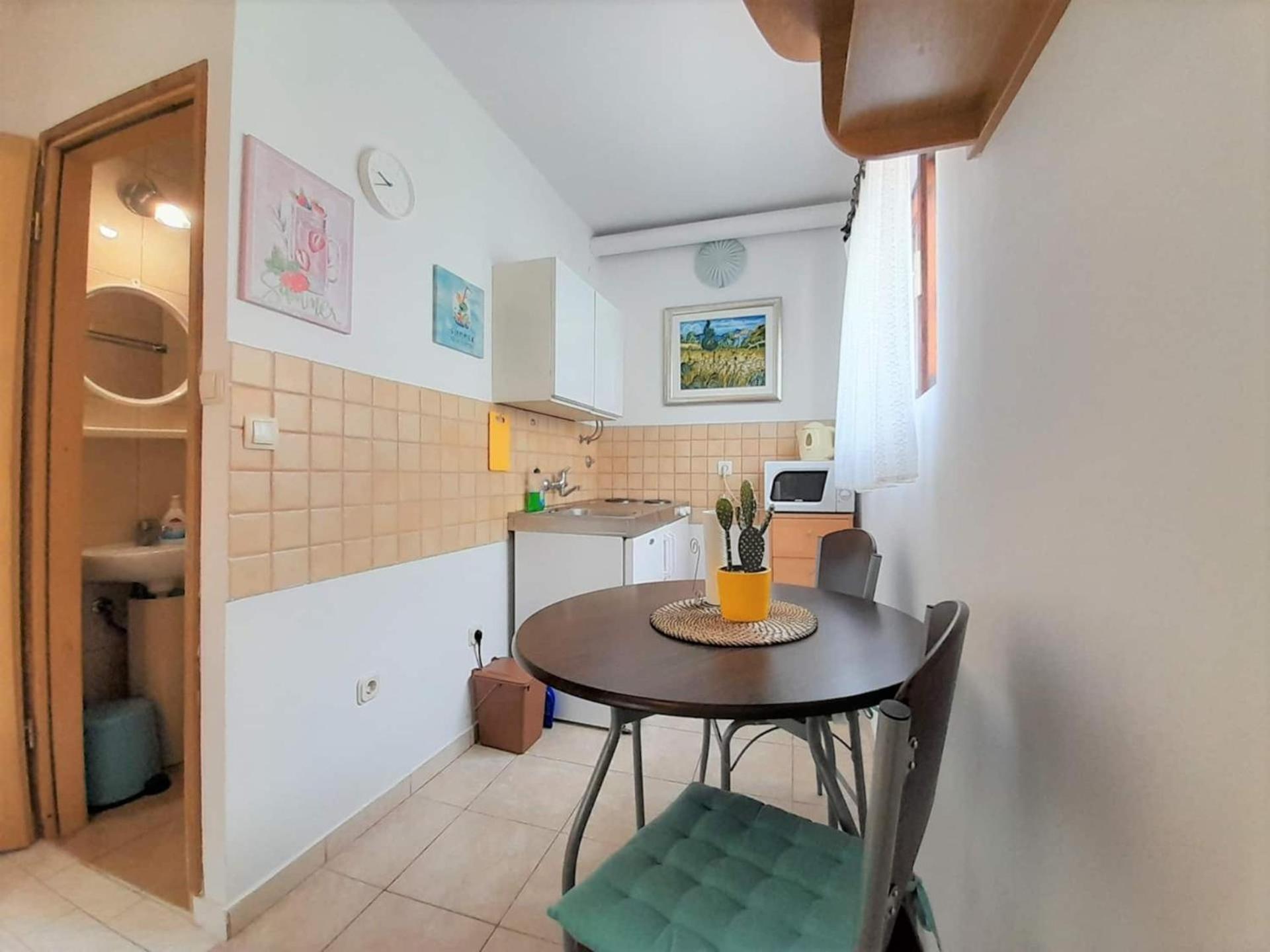Lovely Studio Malina Close To The Beach Крк Экстерьер фото