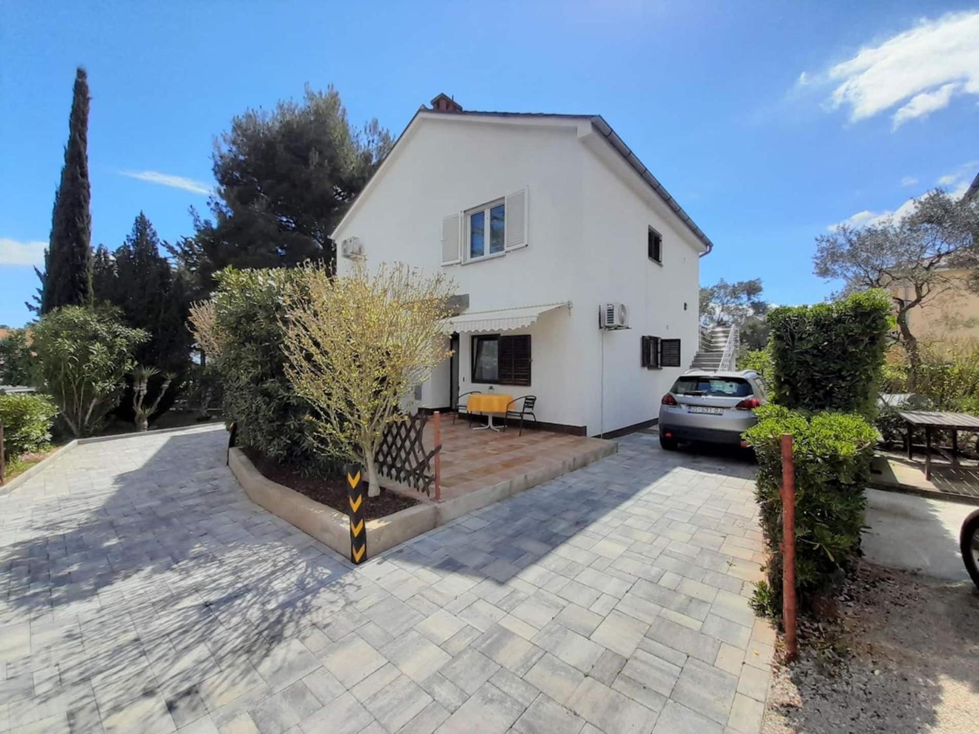 Lovely Studio Malina Close To The Beach Крк Экстерьер фото
